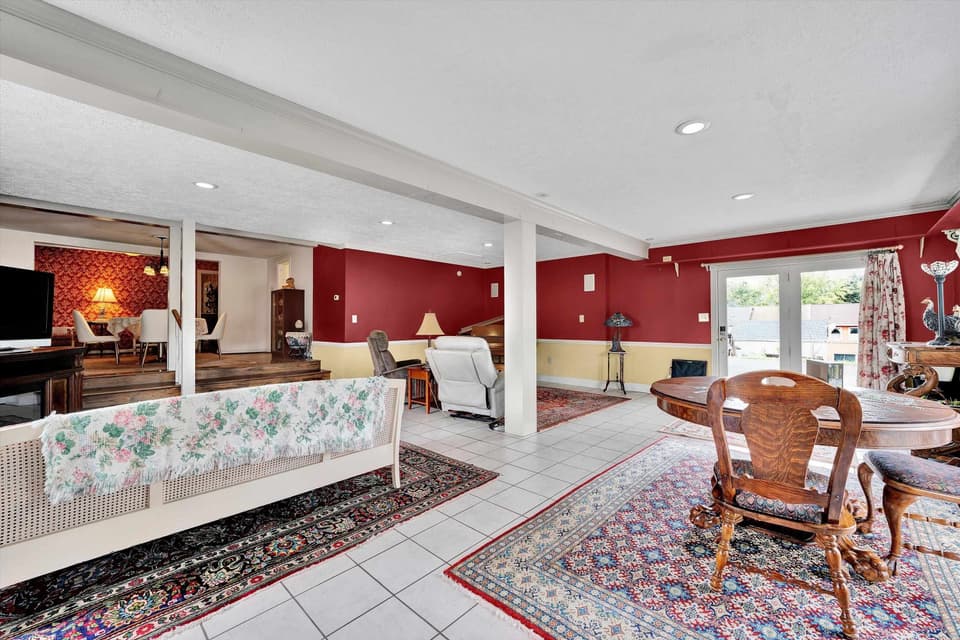 115 Lester Street, photo 17 of 40