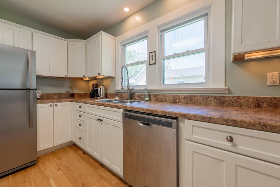 940 Forest Street, photo 34 of 40