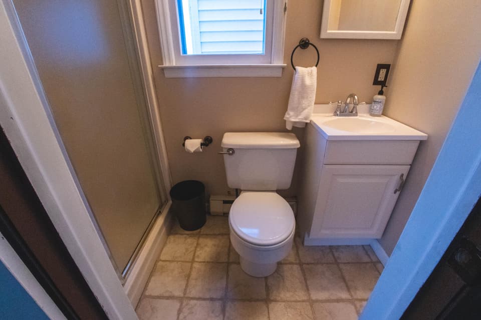 411 W Main St, photo 27 of 37