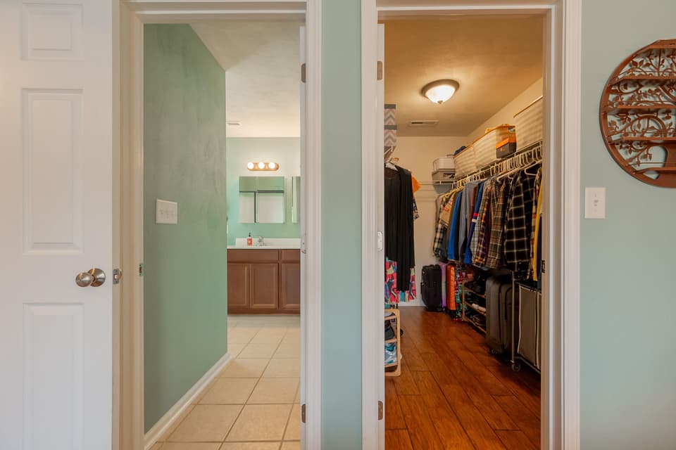 615 Keystone Drive, photo 18 of 40