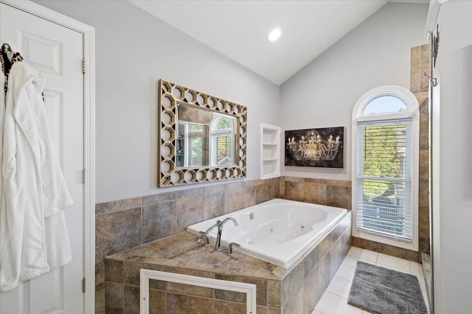 1031 Green Ridge Road, photo 14 of 40