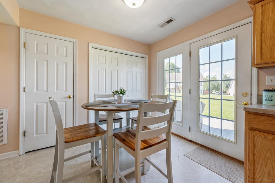 210 Berkshire Drive, photo 17 of 40