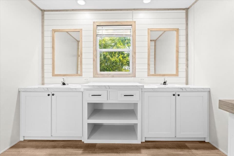 970 Ridgeway Drive, photo 18 of 34
