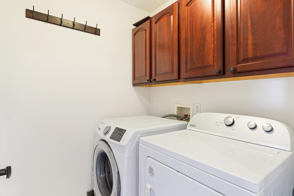 560 Oak Tree Boulevard, photo 21 of 40