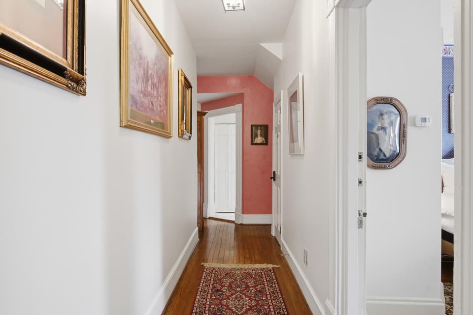 311 E Main Street, photo 29 of 40