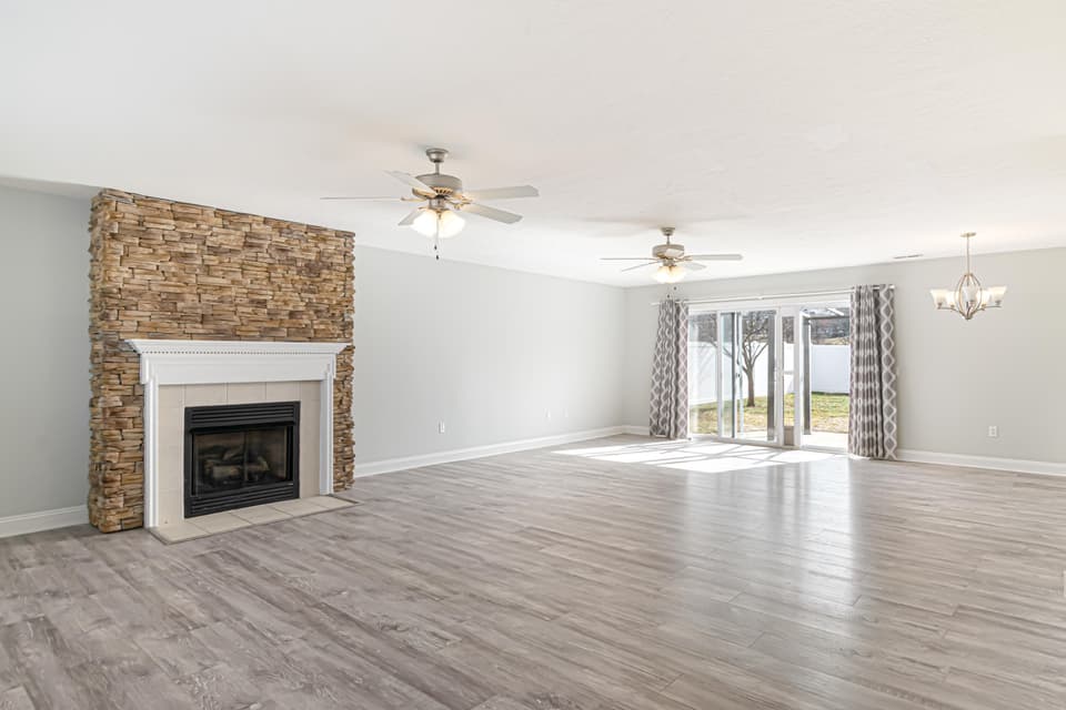 1730 Lions Drive, photo 11 of 40