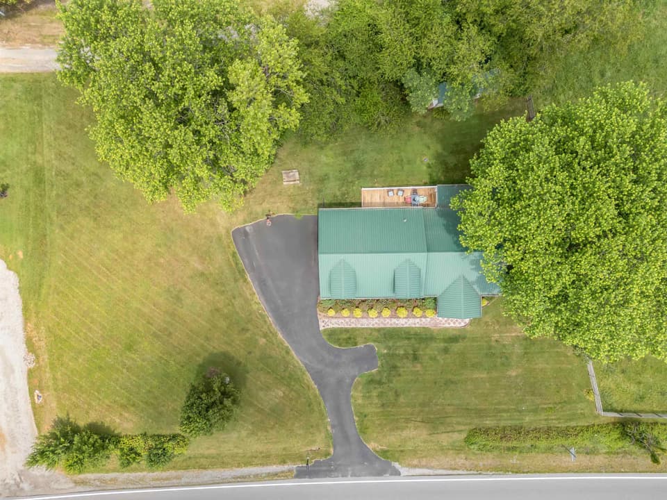 2056 Radford Road, photo 6 of 40