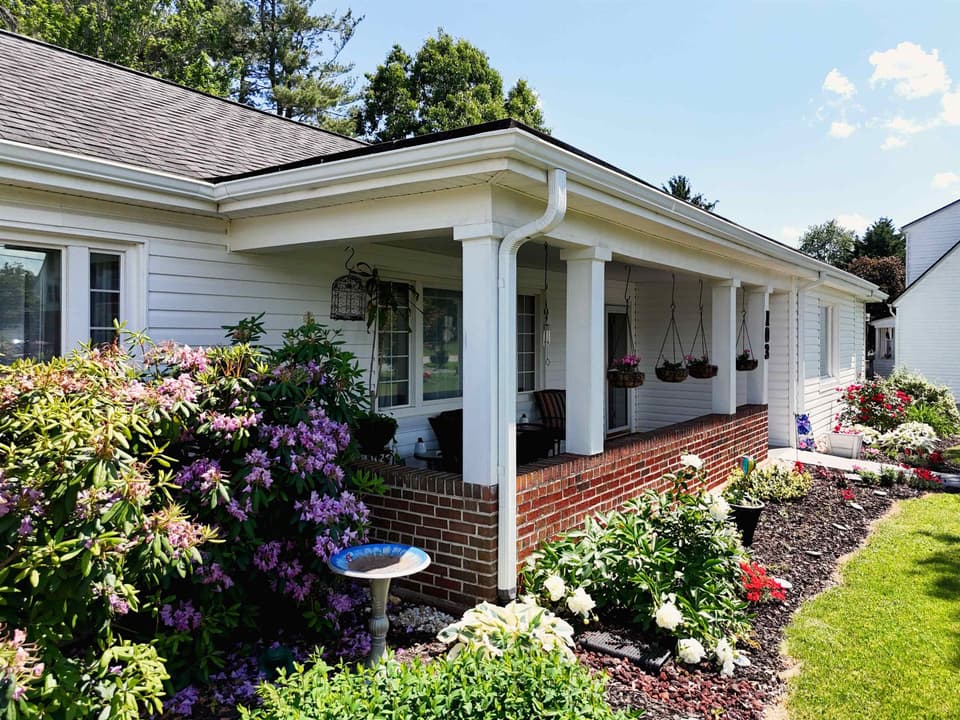 103 Ellett Drive SE, photo 6 of 40