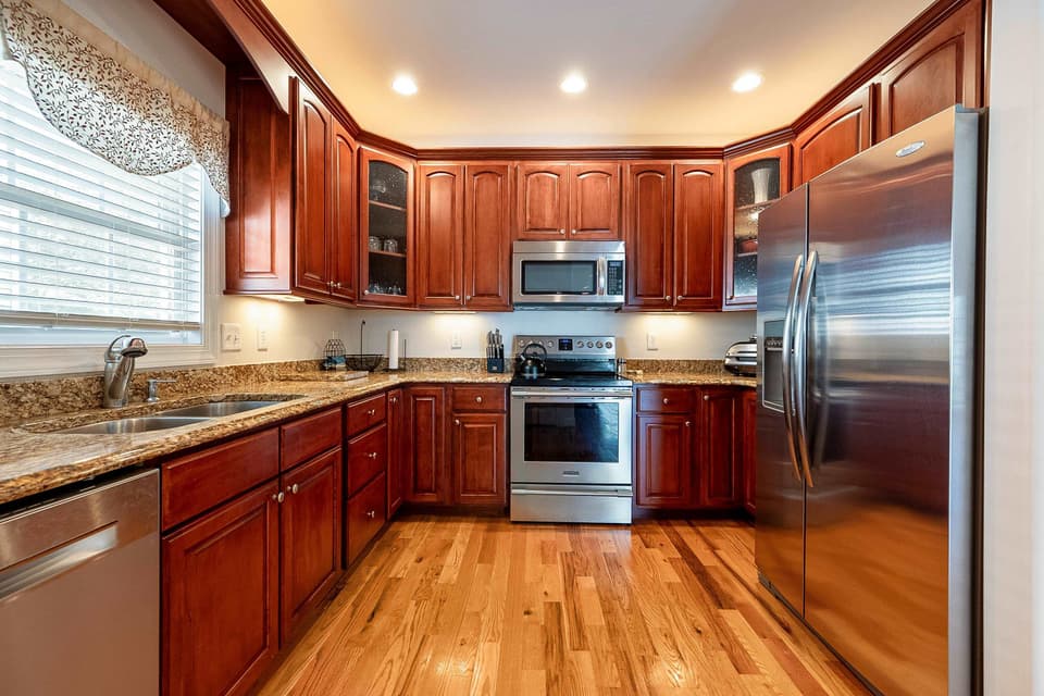 120 Phoenix Boulevard, photo 11 of 40