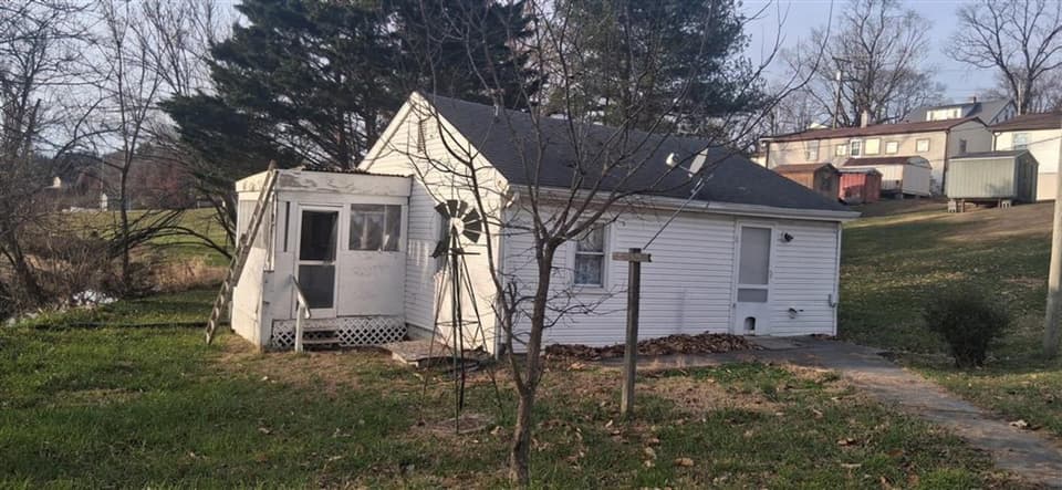 950 Clark Street, Christiansburg, VA
