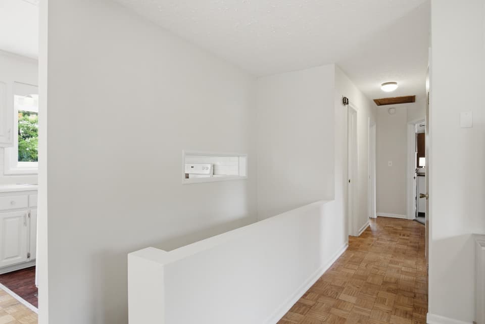 665 Betty Drive, photo 24 of 39