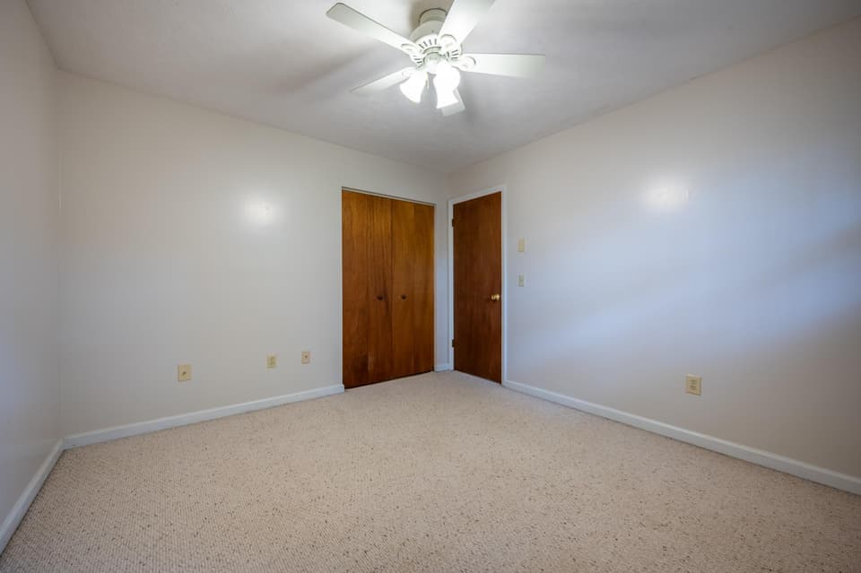 1115 Glen Court Unit B, photo 22 of 40