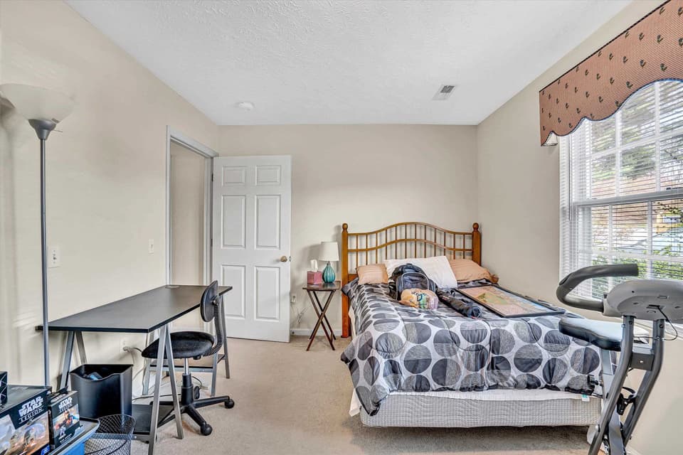 140 Jennifer Street SE, photo 19 of 21