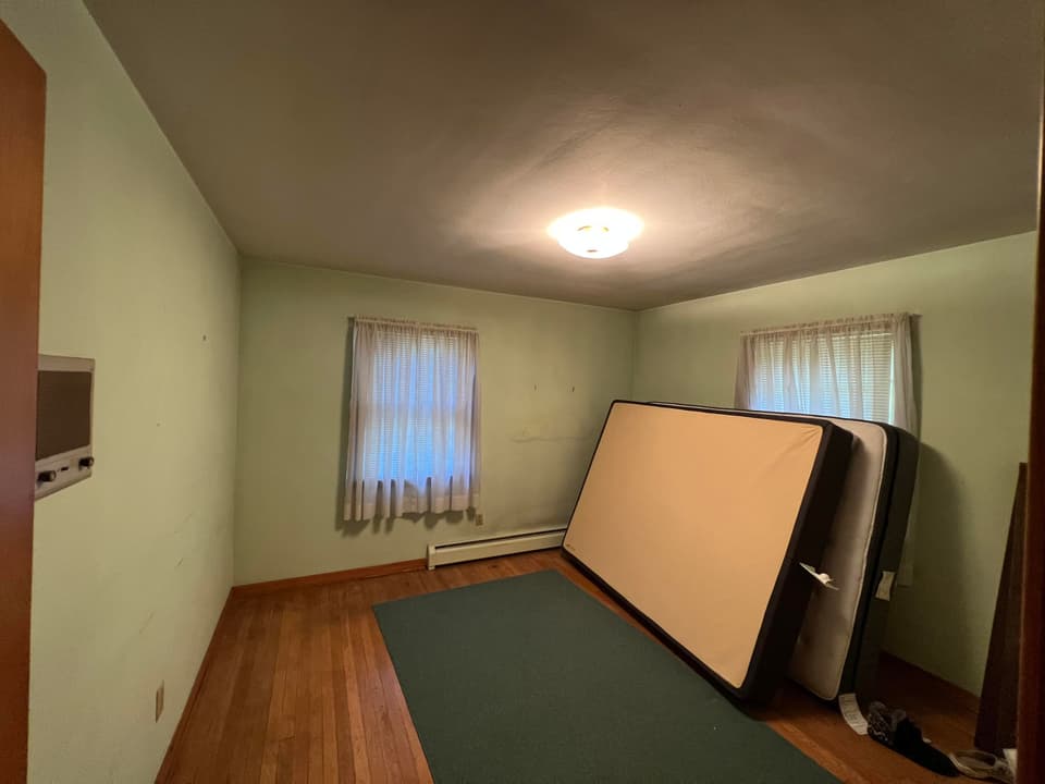 410 Dogwood Ln, photo 9 of 20