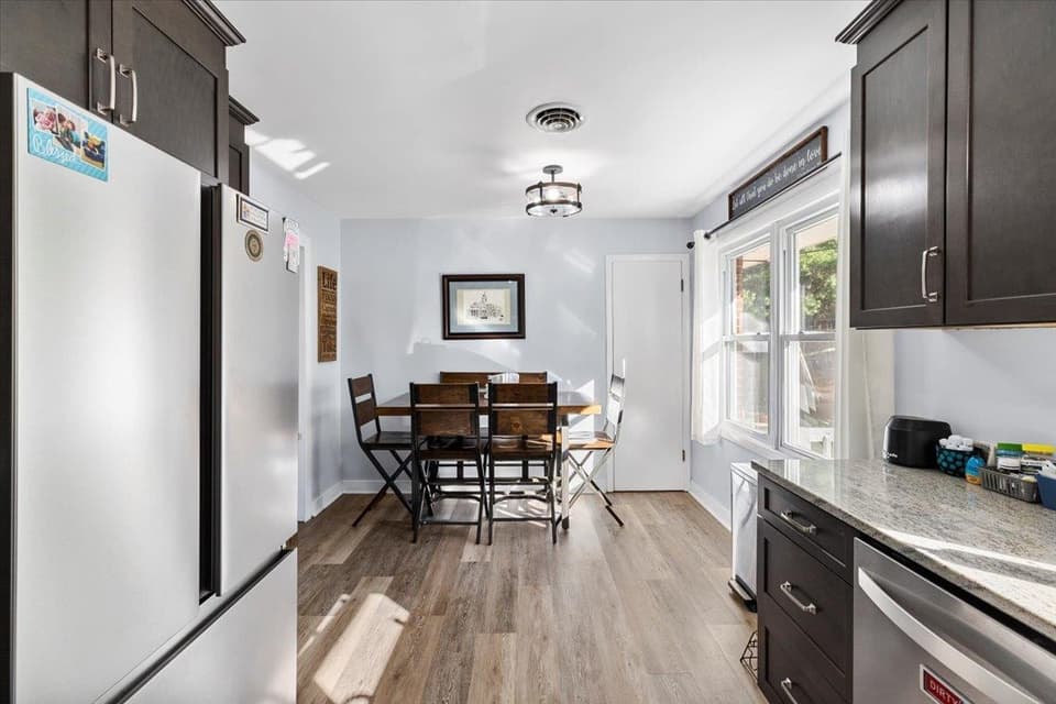 60 Overland Drive, photo 13 of 38