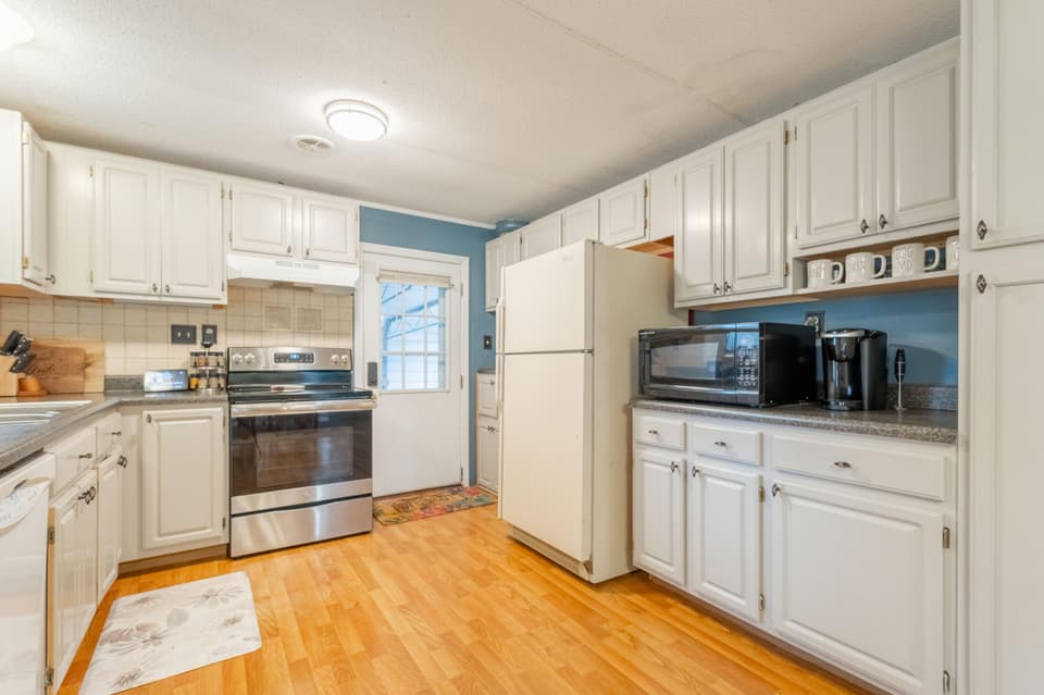 1270 Spruce St, photo 11 of 30