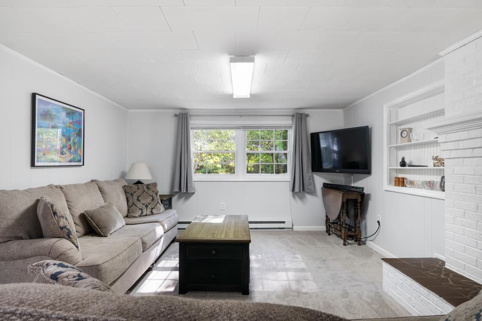 405 Tomahawk Drive, photo 33 of 40