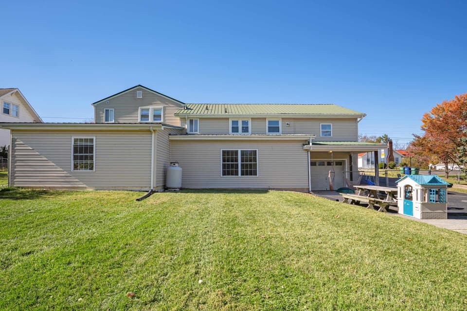 3 Alleghany Street SE, photo 13 of 40