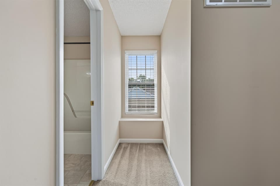 220 Darci Drive SE, photo 30 of 40