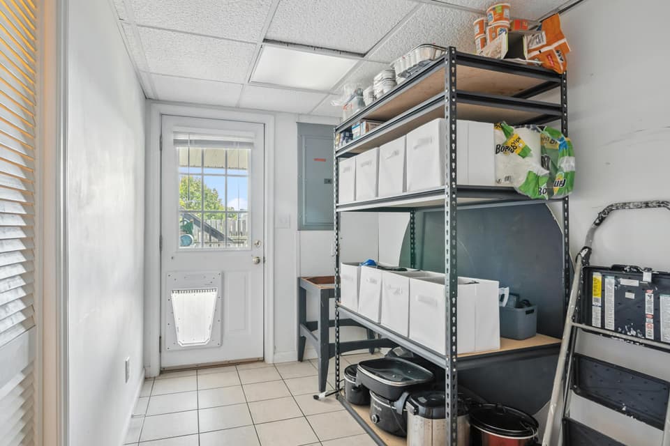 50 Sapphire Avenue, photo 34 of 39