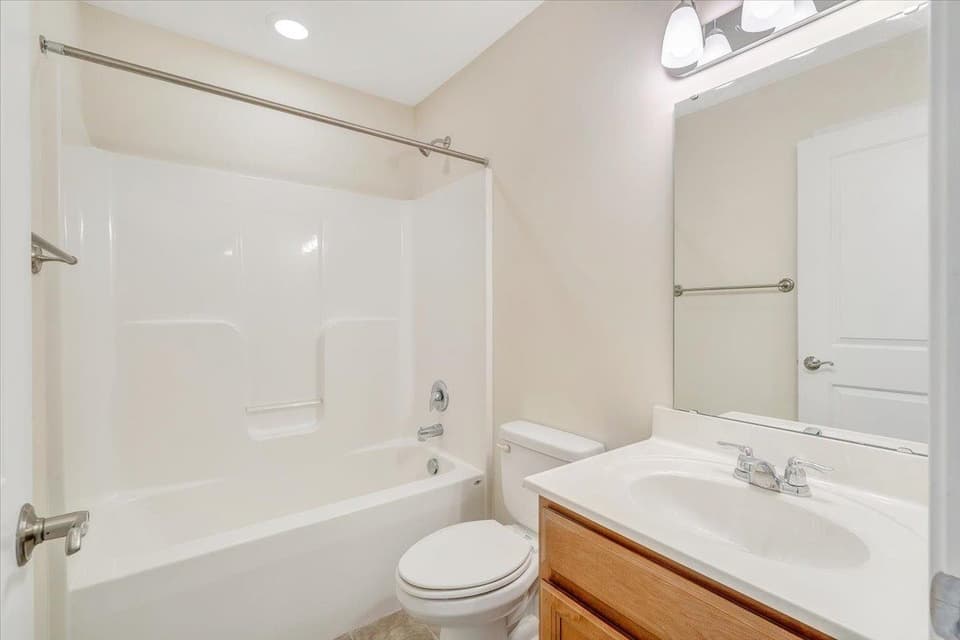 205 Phoenix Boulevard NW, photo 21 of 34