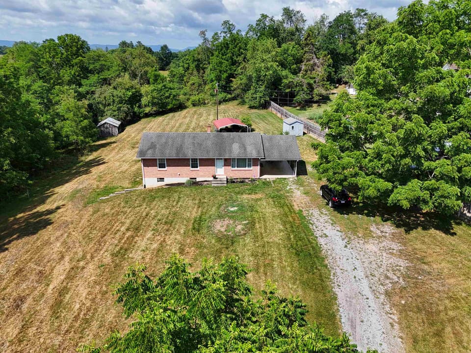 2614 Childress Road, photo 5 of 31