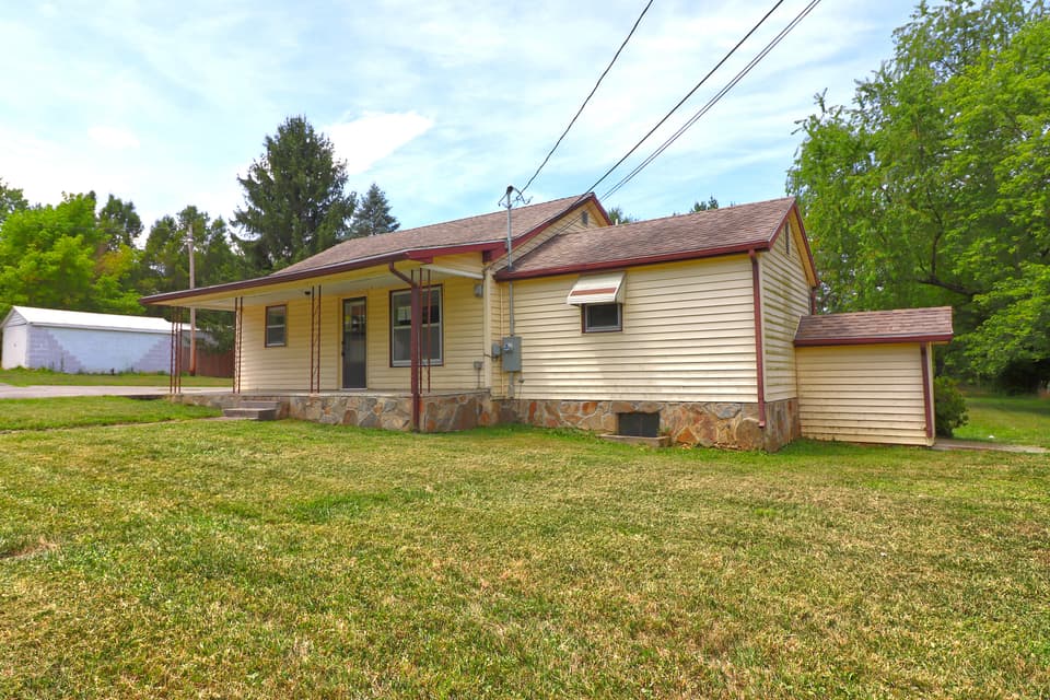 1551 Fire Tower Rd, photo 3 of 16