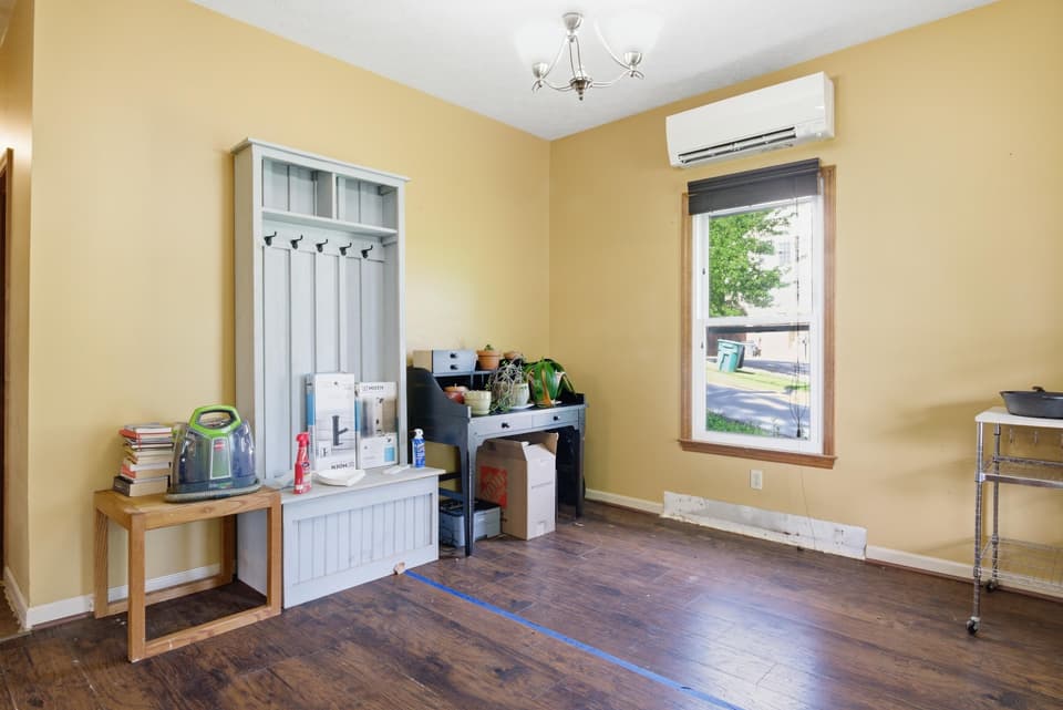 800 S Grant Street, photo 8 of 40