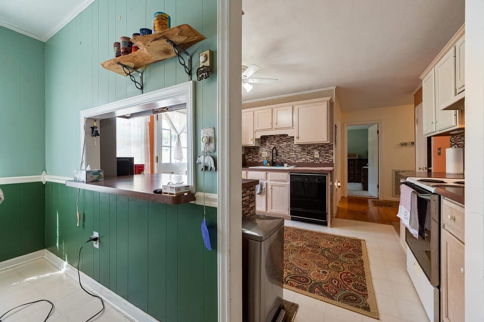 195 Ash Drive, photo 20 of 40