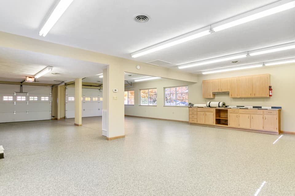 90 Overland Drive SW, photo 11 of 27