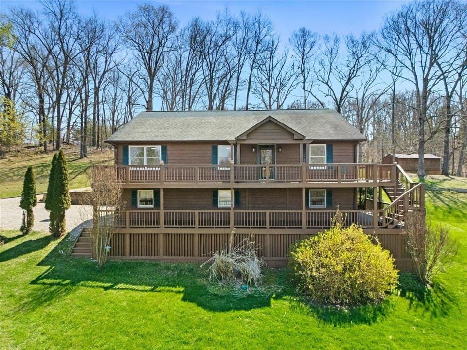 4660 Blue Heron Drive, photo 2 of 40