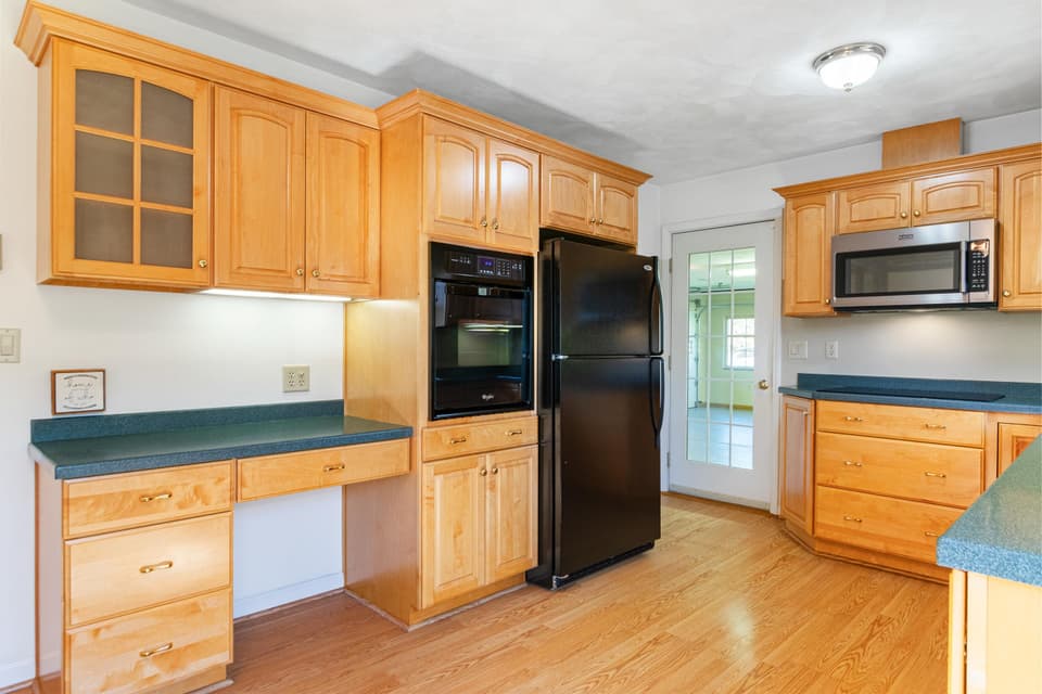 90 Overland Drive SW, photo 9 of 27