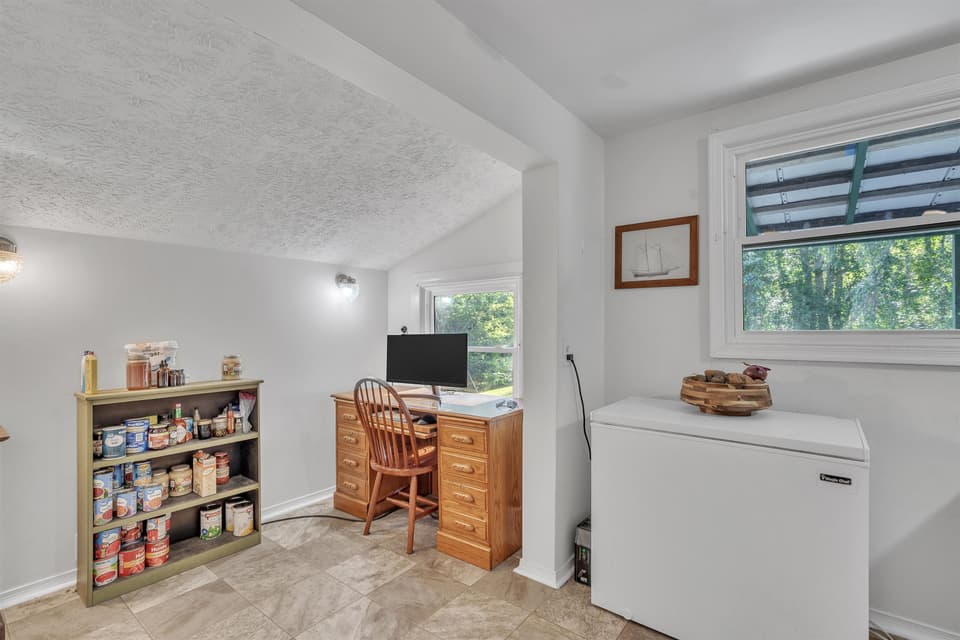 2617 Beech Spring Lane, photo 15 of 40