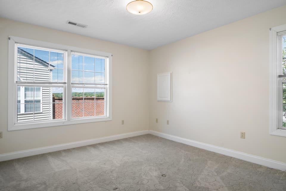 255 Gold Leaf Drive, photo 12 of 28