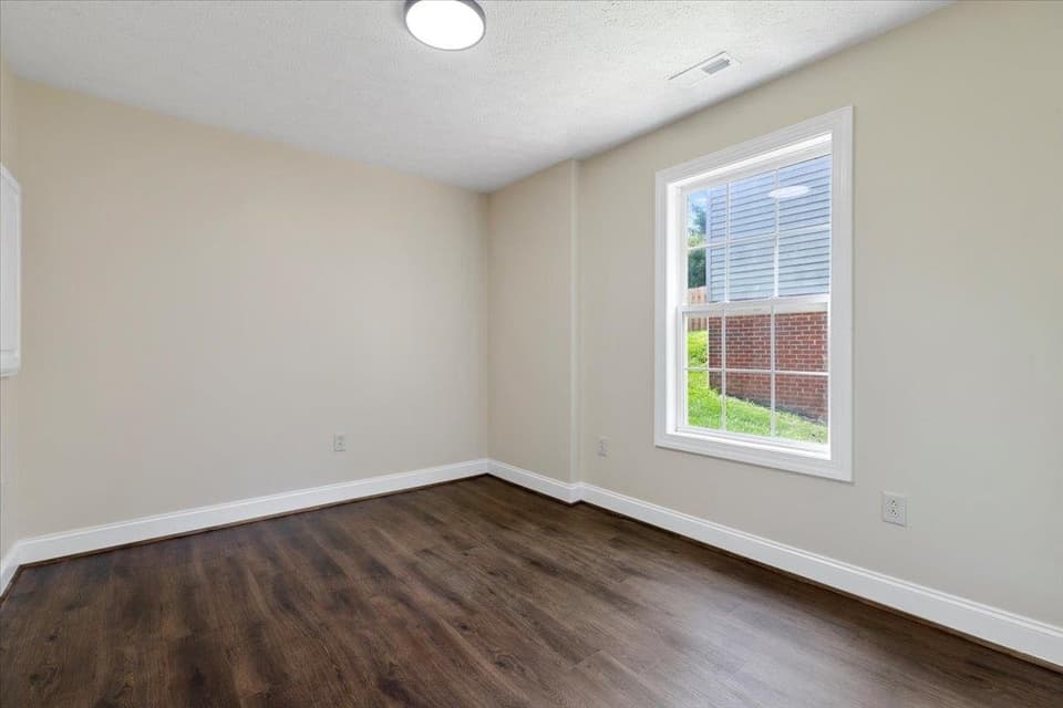 1215 Orange Leaf Court, photo 6 of 40