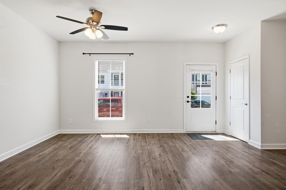 300 Hamilton Avenue NW, photo 15 of 40