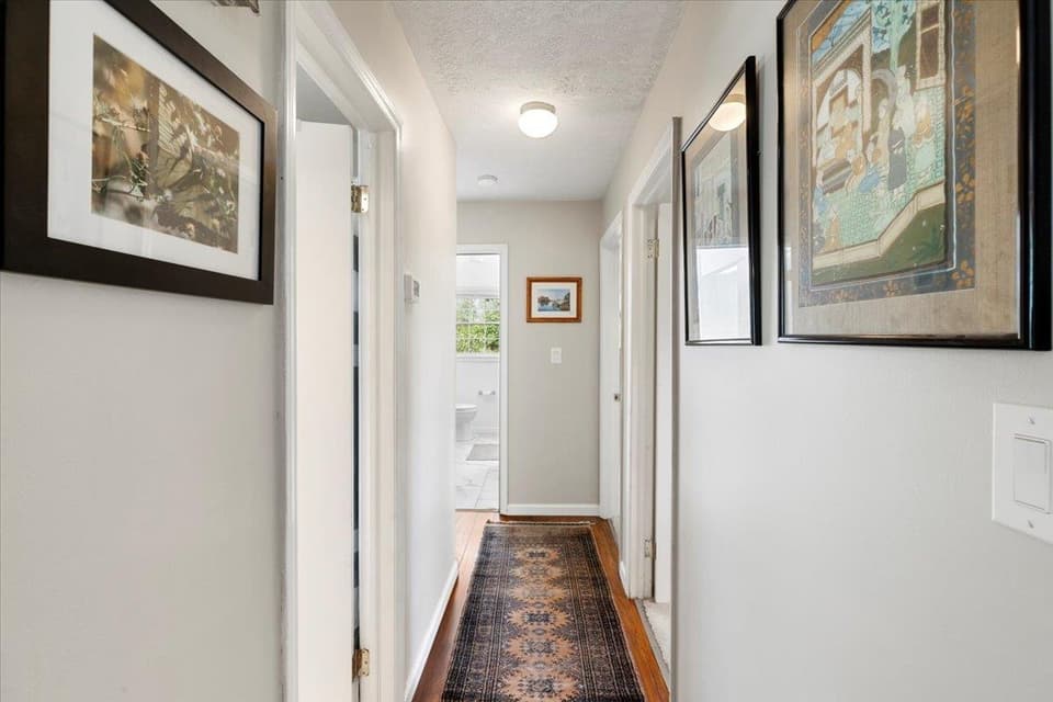 340 Walters Drive, photo 23 of 40