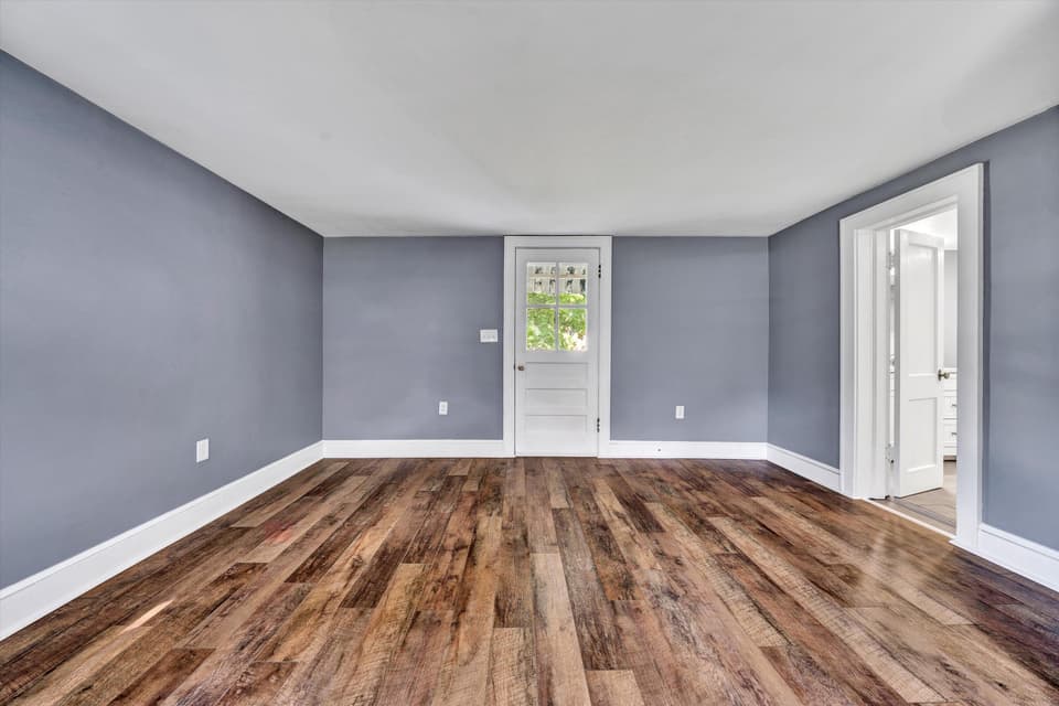 215 S Hill Drive, photo 33 of 37