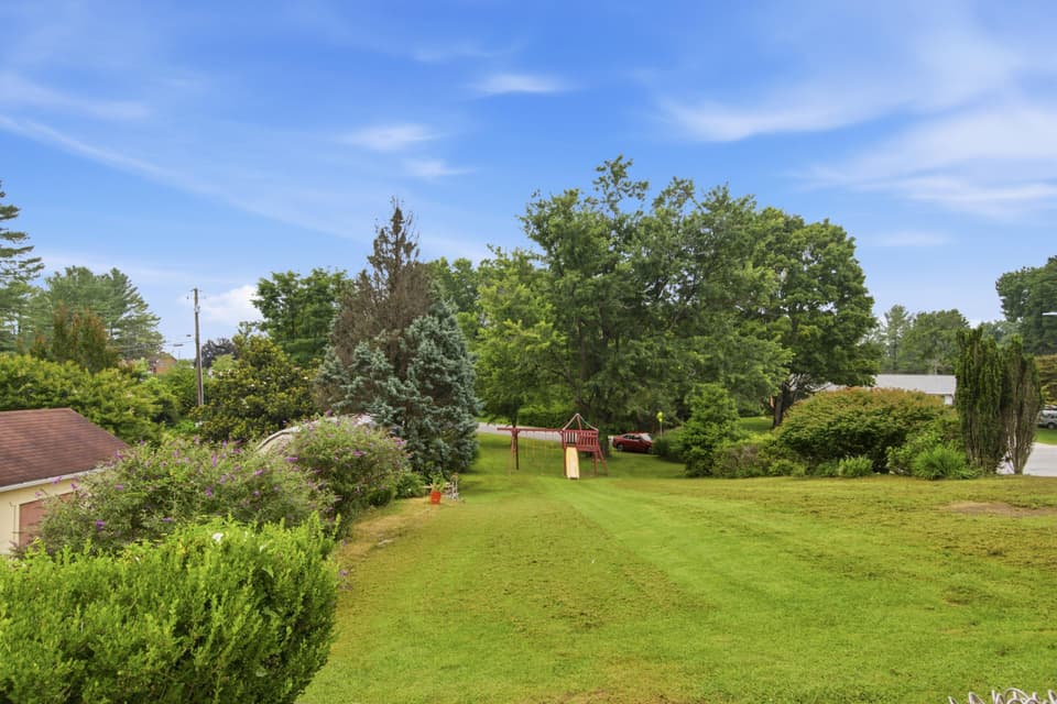 75 Walnut Drive NW, photo 37 of 40
