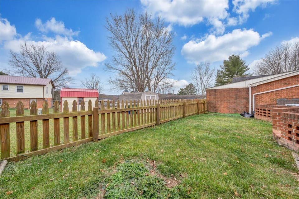 85 Scattergood Drive NE, photo 28 of 29