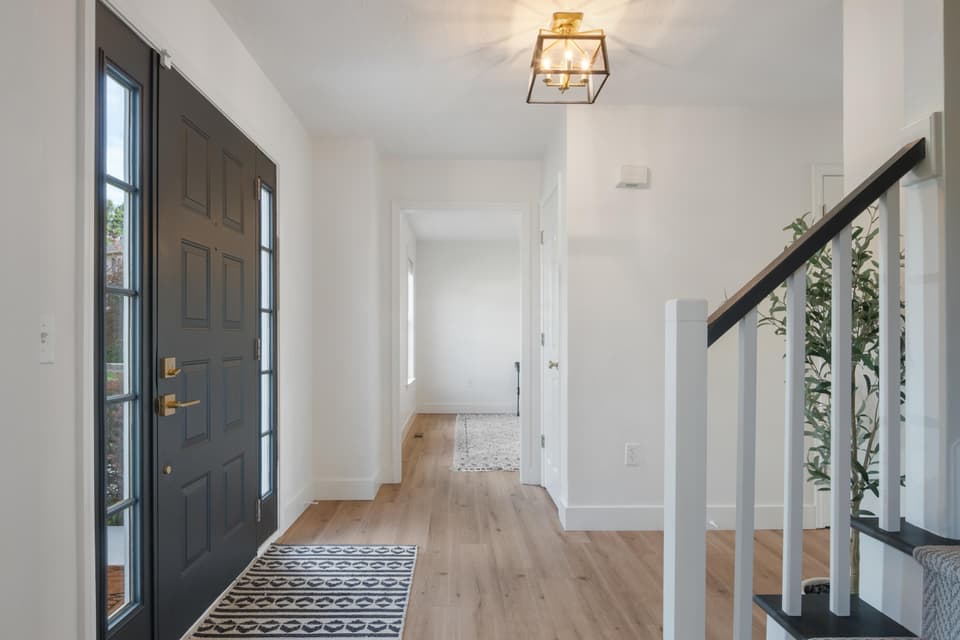 180 Sapphire Avenue, photo 27 of 40