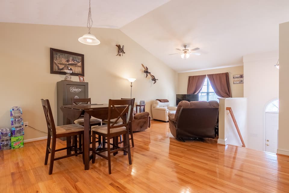 200 Wistaria Drive, photo 18 of 35