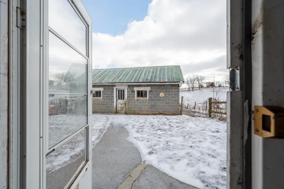 2715 Childress Road, photo 22 of 37