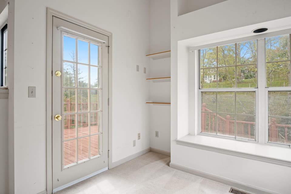 1630 Sleepy Hollow Road, photo 17 of 40