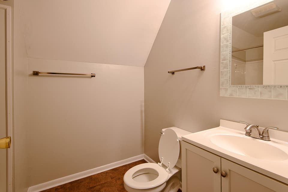 355 Overland Drive, photo 25 of 29