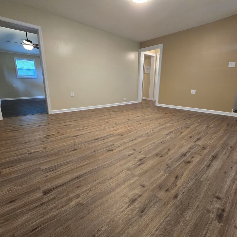 450 Wades Lane, photo 18 of 35