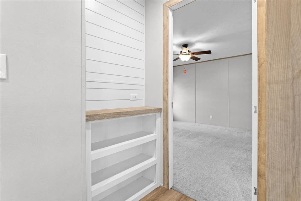 970 Ridgeway Drive, photo 15 of 34