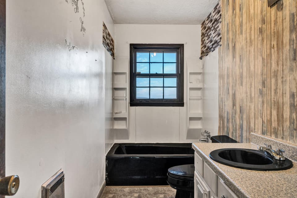 2288 Mud Pike, photo 11 of 27