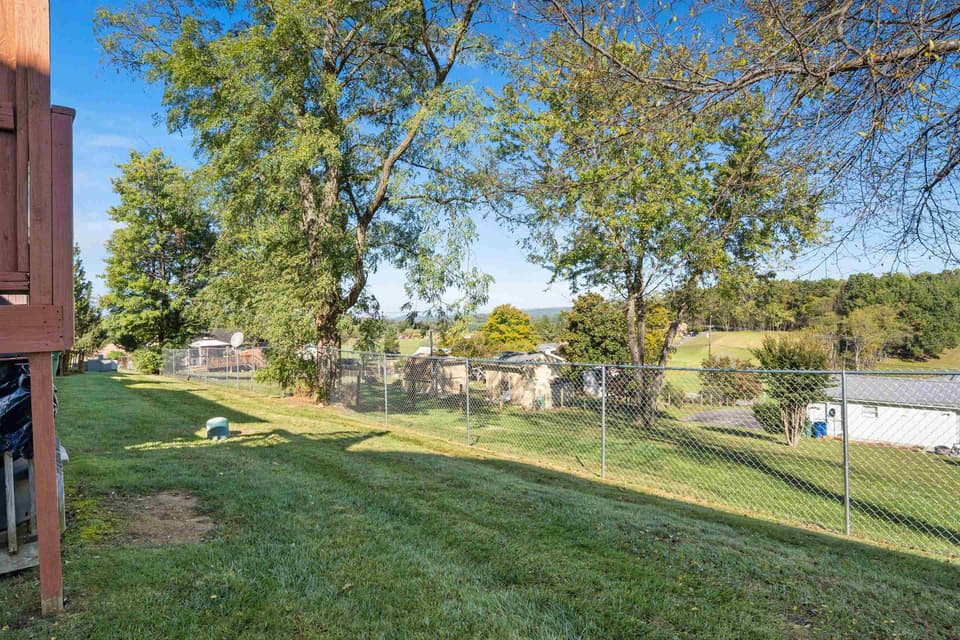 420 Wimmer Street NW, photo 36 of 40