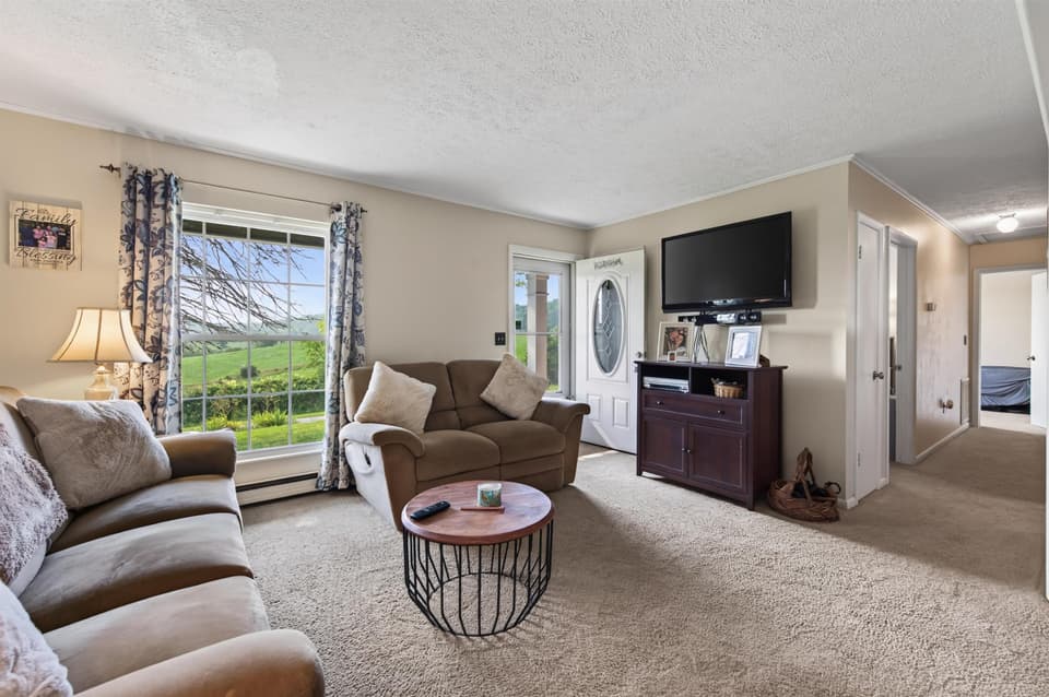 867 Switchback Road, photo 9 of 40